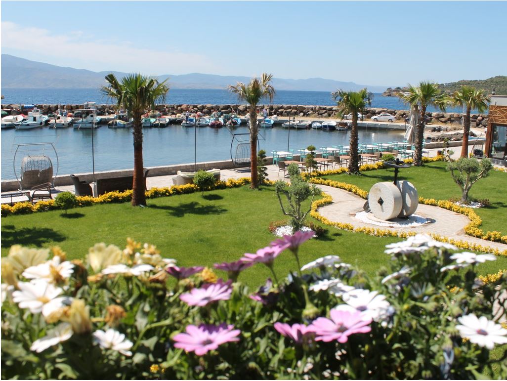 Gelin Damat - Assos Zeytinhan Hotel